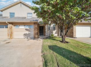 8148 E 17th St UNIT V, Tulsa, OK 74112