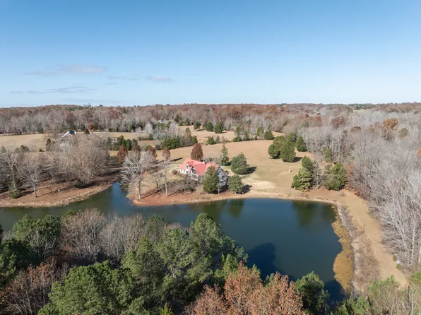 11262 Moss Branch Rd, Bon Aqua, TN 37025