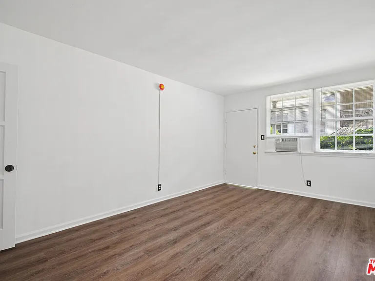 4010 Los Feliz Blvd #7 — Photo 3