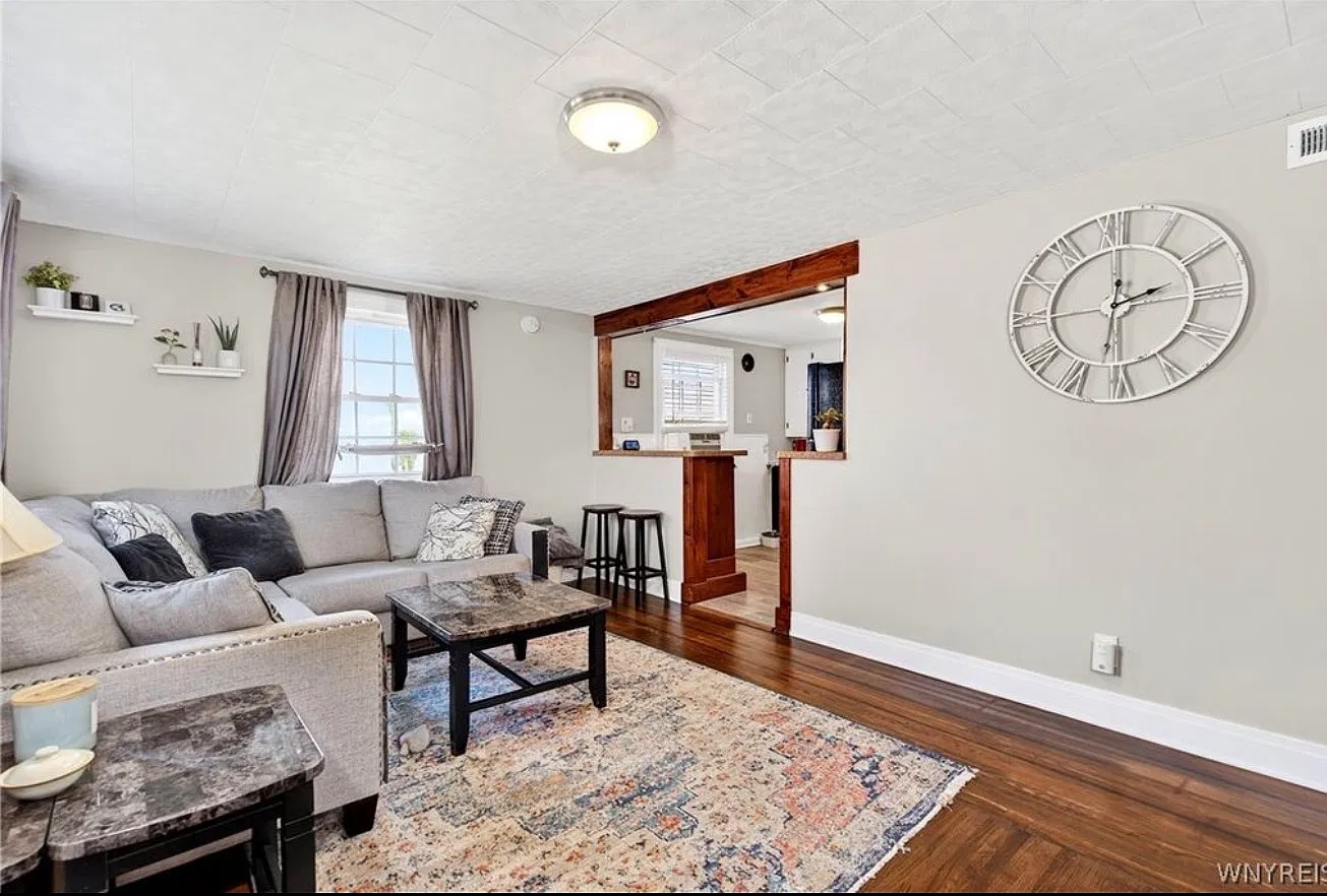 2 bed, 640 sqft, $1,400 — Photo 4