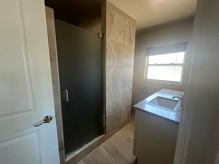 7039 Hibiscus Ave S — Photo 16