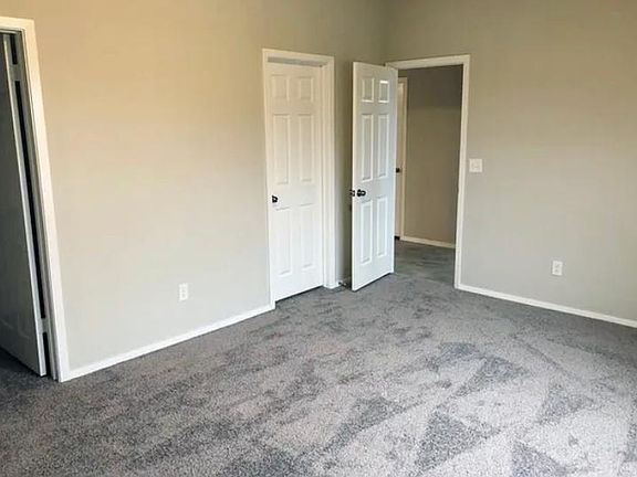 5th image of 5060 W Colfax Loop