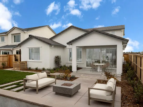 2073 Warp Ave, Roseville, CA 95747