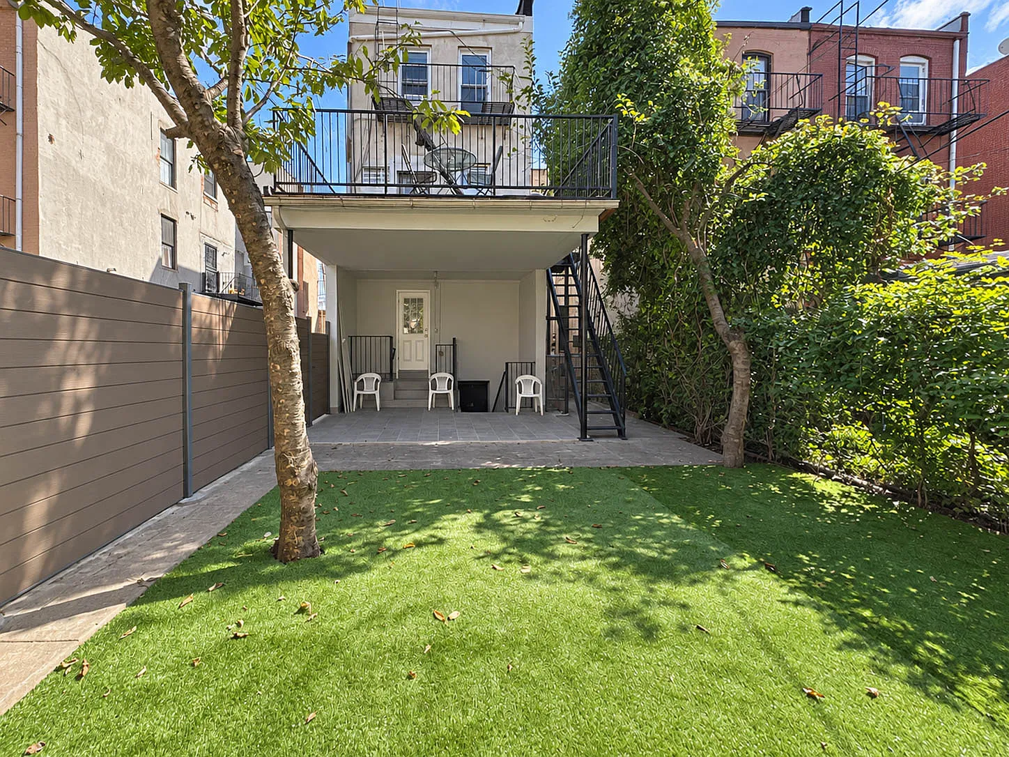 77 Beadel Street — Photo 2
