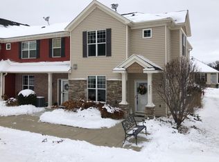 7771 Madelyn Creek Dr, Victoria, MN 55386