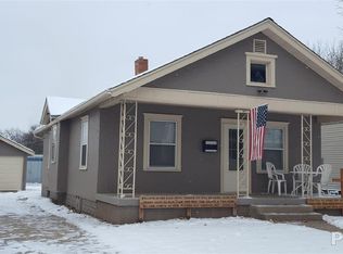 1241 S 3rd St, Pekin, IL 61554