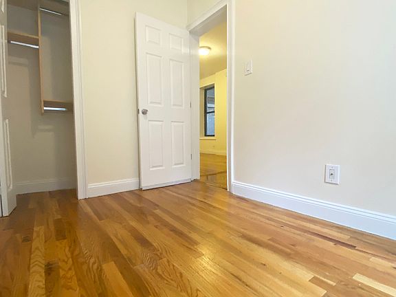 4th image of 229 E 12th St #33A
