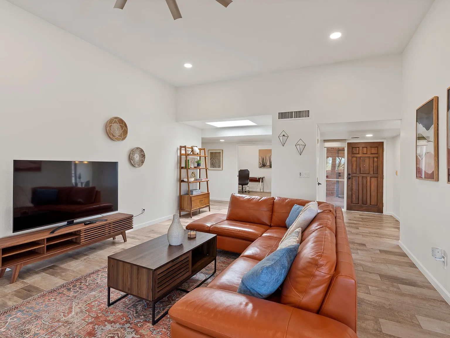 4379 N Camino De Carrillo — Photo 3