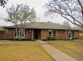 2303 Stone Glen Ln, Carrollton, TX 75007