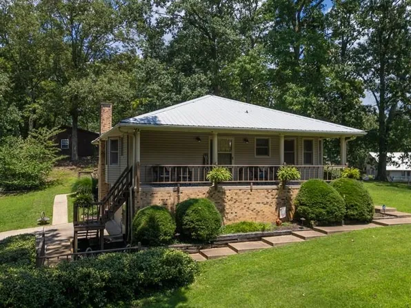 327 Russwood Dr, Springville, TN 38256