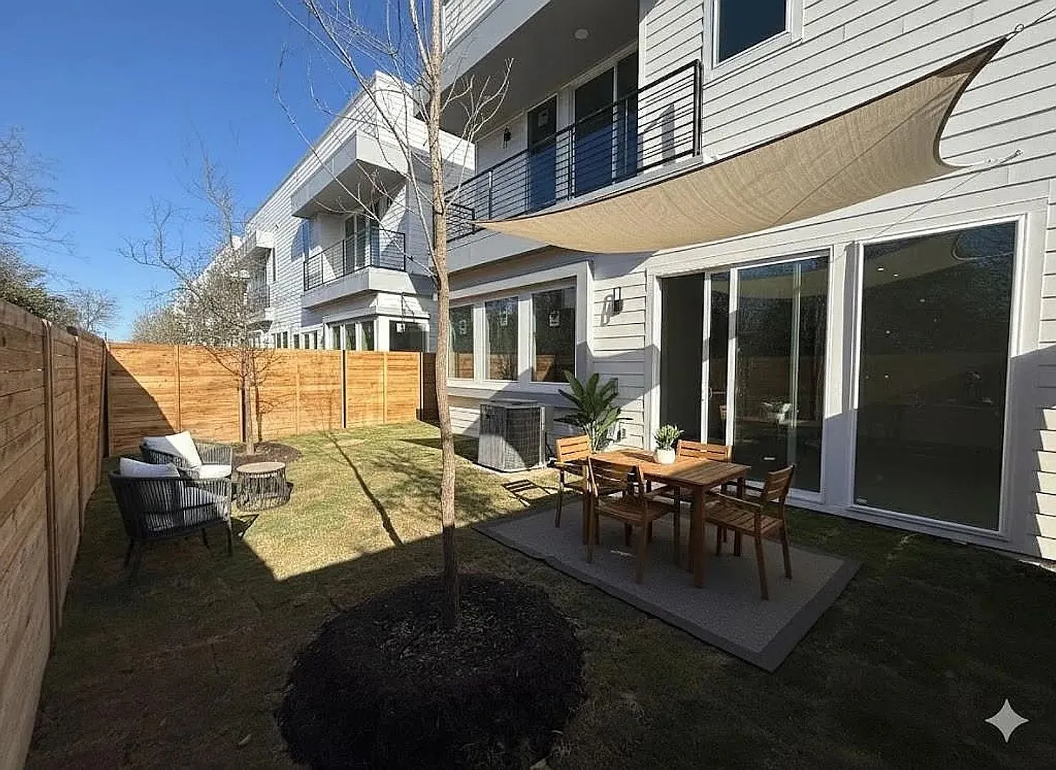 Room in 2 Bedroom Home at Riverside Farms Rd — Photo 3