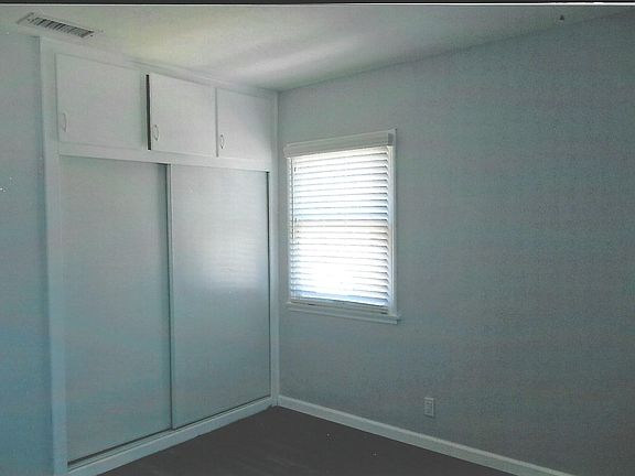 4th image of 721 S Grevillea Ave #3