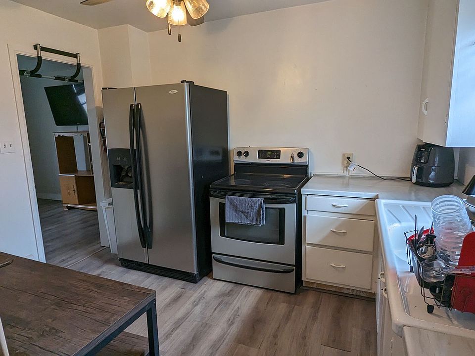 1st image of 333 N 500 W #4