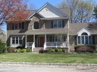 40 4th St, Pequannock, NJ 07440