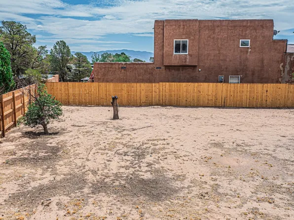 Canada Vista Pl NW, Albuquerque, NM 87120