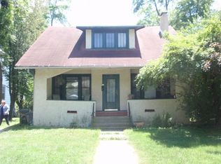 709 E Washington St, Urbana, IL 61801