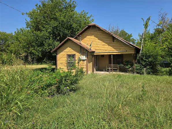 700 NW 3rd St, Hubbard, TX 76648