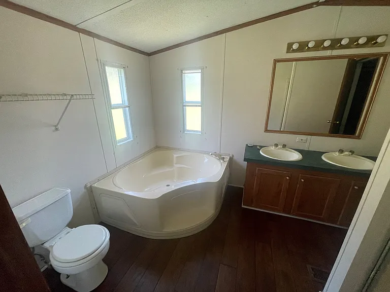 303 Tabor Woods Rd — Photo 10