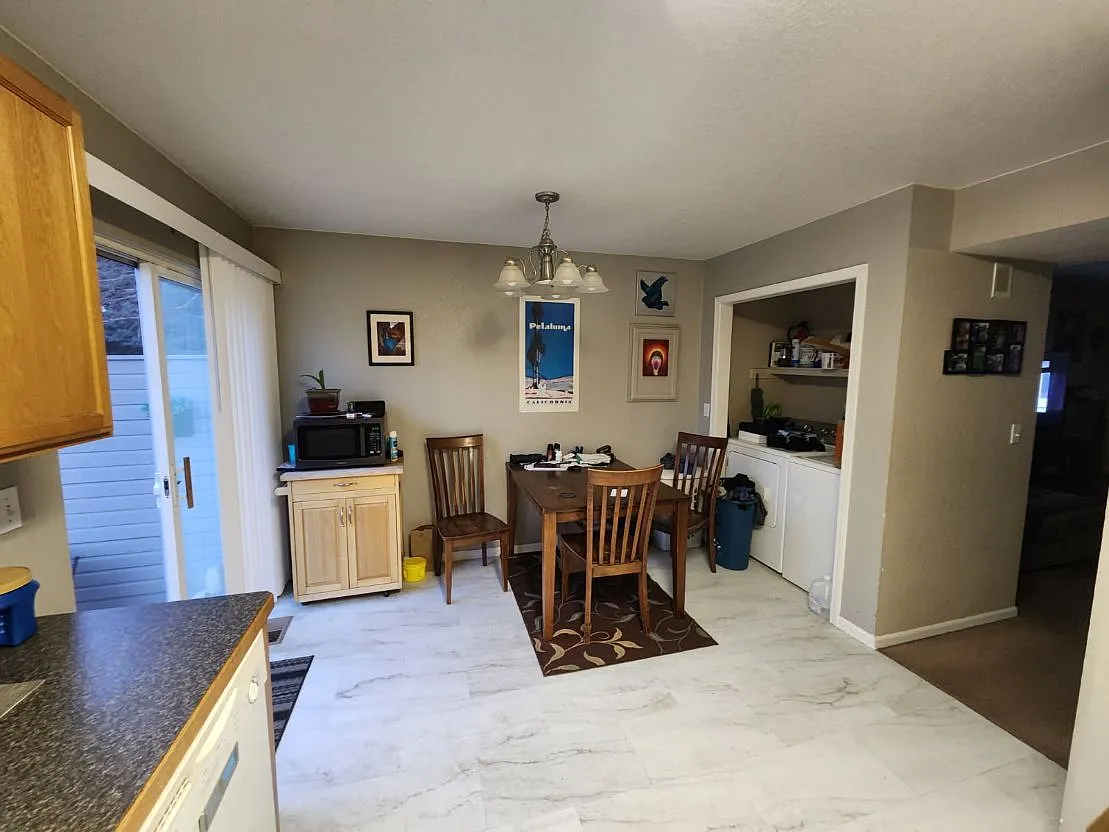Building Photo - 1816 Lily Pl #1