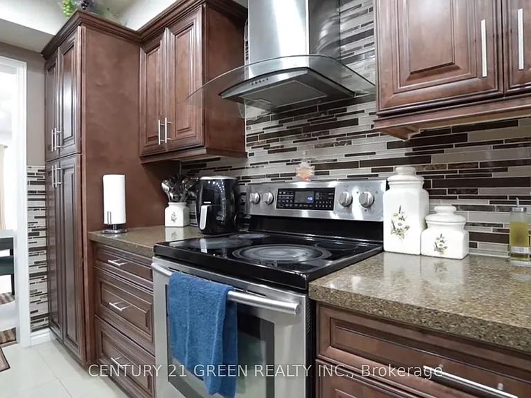 849 Millworks Cres — Photo 5