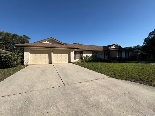 6015 WINDBLUFF DR, Windcrest, TX 78239