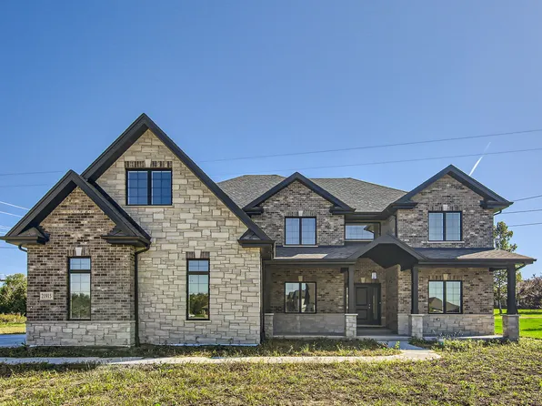 21915 Mary Dr, Frankfort, IL 60423