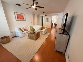 357 SW 13th Ter, Fort Lauderdale, FL