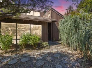 8935 NW Sherry Ct, Portland, OR 97229