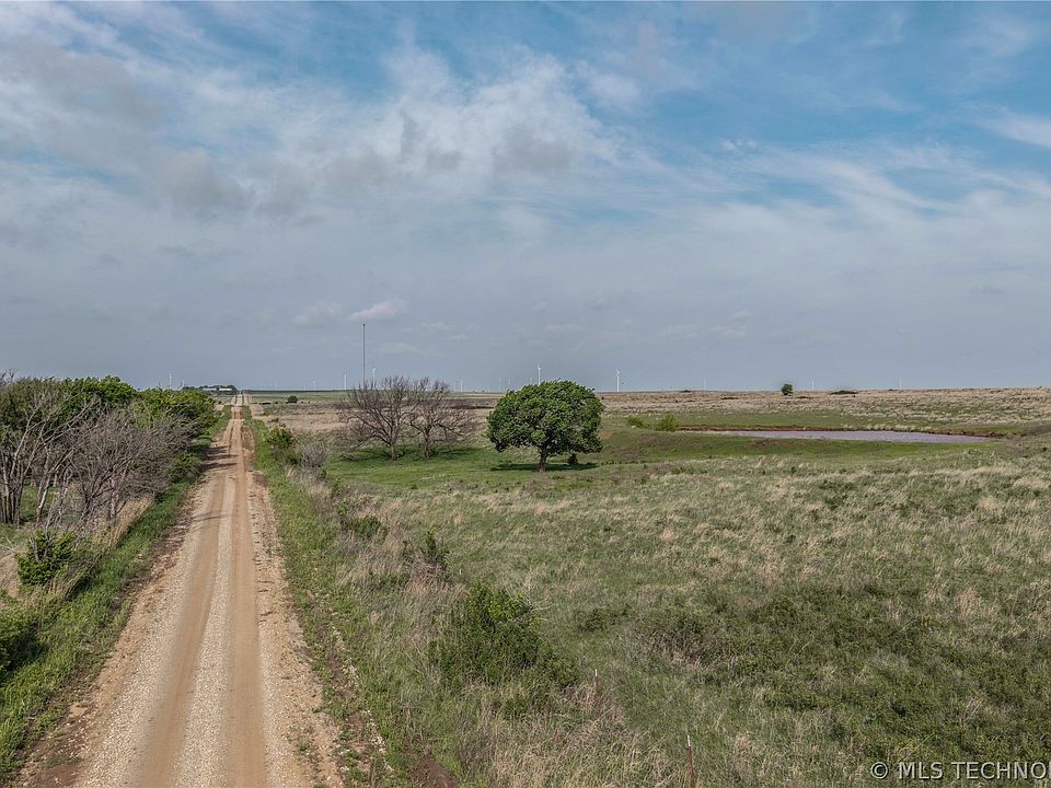 1st image of 3 E 4500th Rd