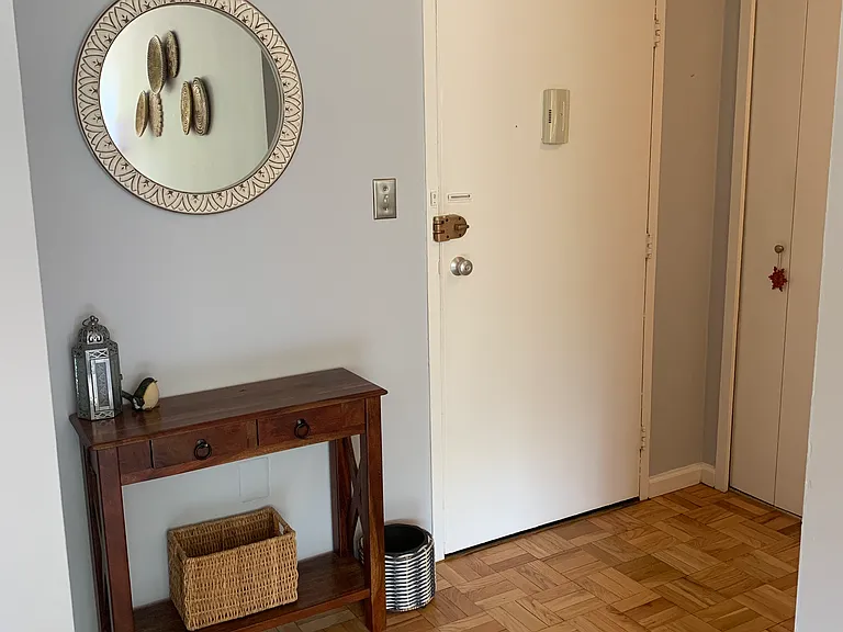 Entrance and coat closet