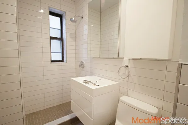 Rented by Modern Spaces | media 15