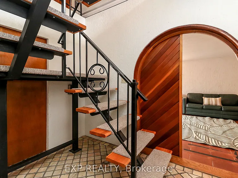 104 Kinsey Pl — Photo 17