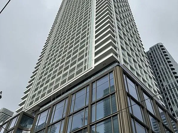 88 Queen St E #3202, Toronto, ON M5C 0B6