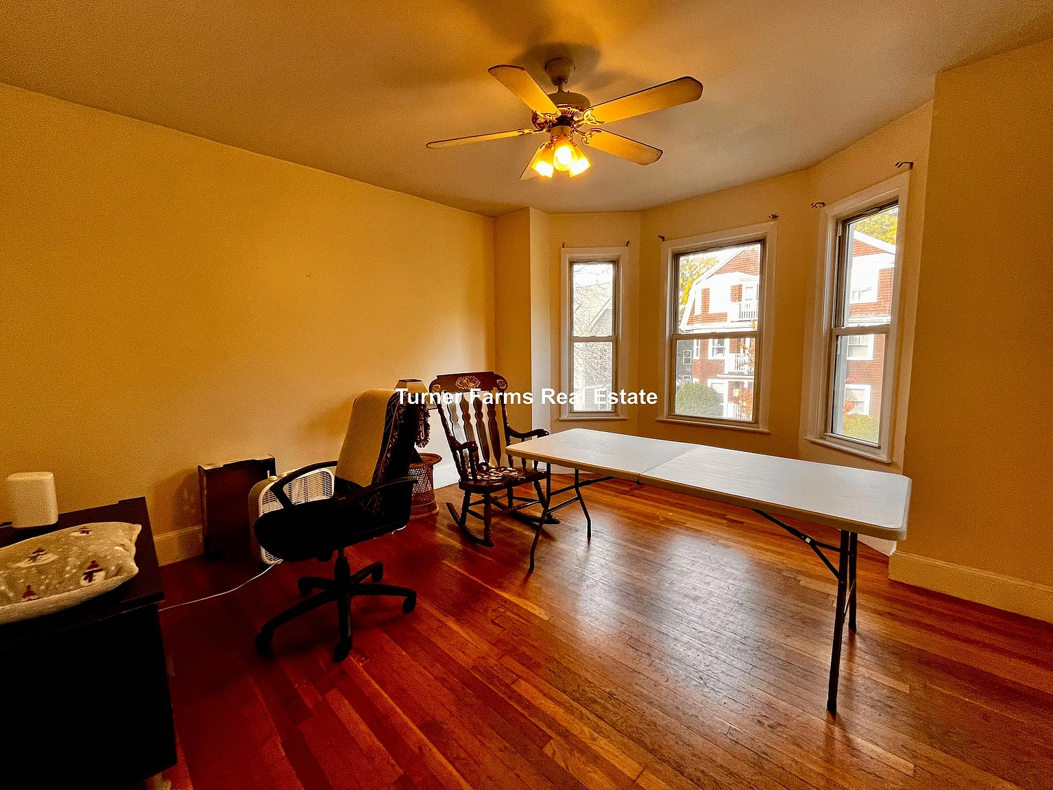 4 bed, 9999 sqft, $5,850 — Photo 3