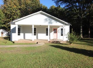 1034 Graves Rd, Ellisville, MS 39437
