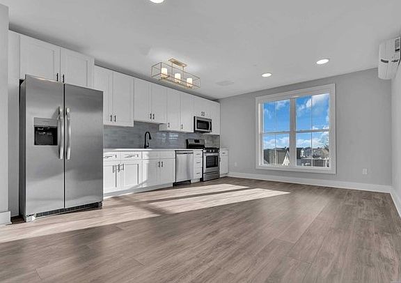 4th image of 108 Ridge Rd #304