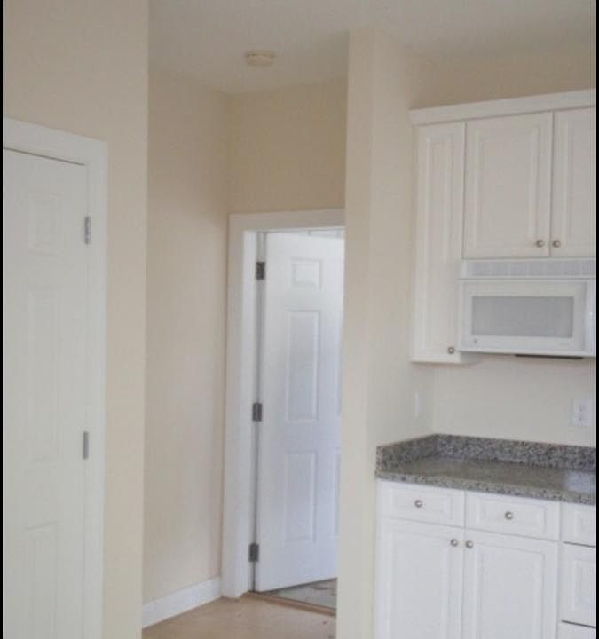 2nd image of 704 Elton Ave #A