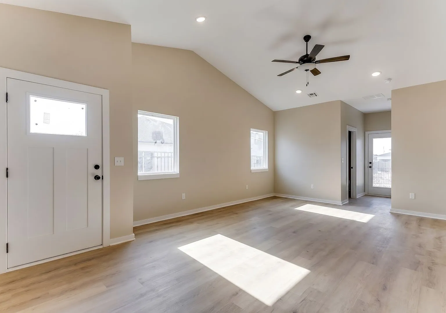 The Heights- Cromwell B Plan — Photo 4