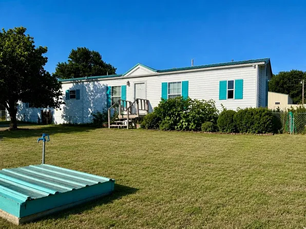 207 N Walnut St, Fort Cobb, OK 73038