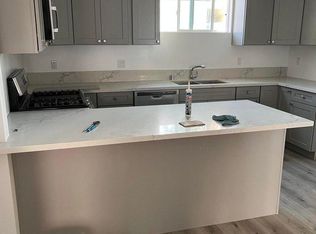 9667 Saluda Ave, Tujunga, CA 91042