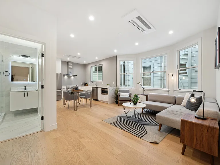 1200 Jackson St #1210 — Photo 4