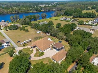 19620 Grace Estates Ln, Lutz, FL 33549