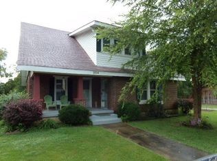 204 S Bratton St, Decherd, TN 37324