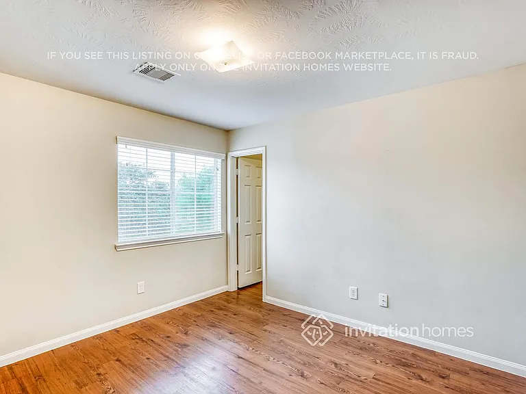 18746 Dennington Dr — Photo 15
