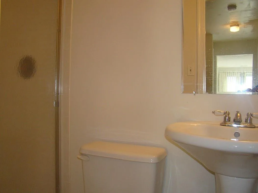 Building Photo - 3004 Hickory Grove Ct