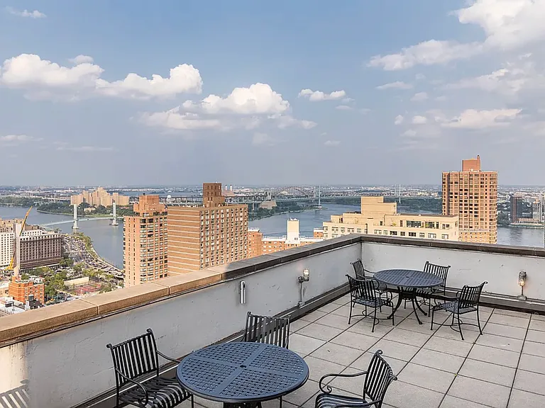 1760 2nd Ave #9B — Photo 8