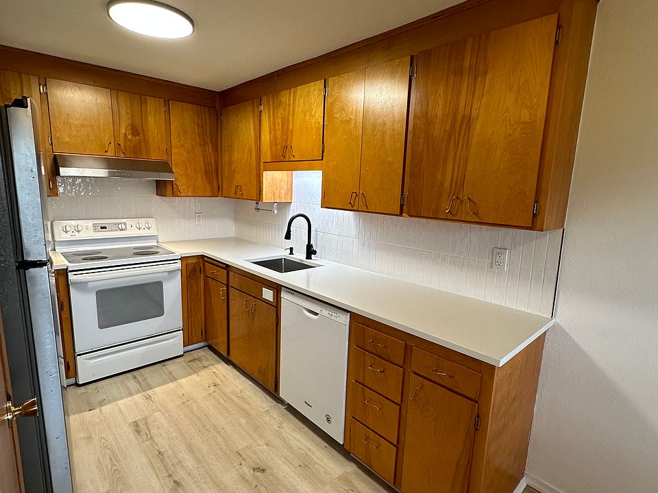 Updated Kitchen with Quartz and Backsplash