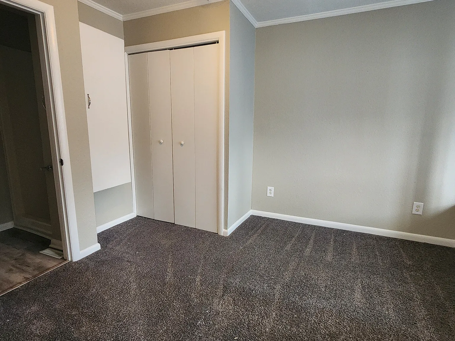 1319 Autumn Avenue - D — Photo 2