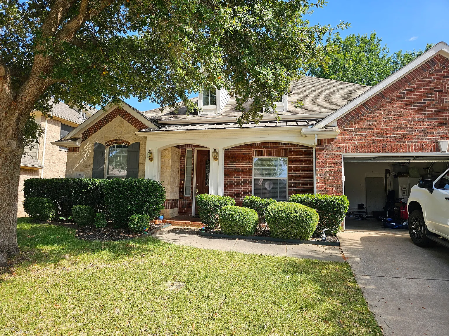 4 bed, 2615 sqft, $3,150 — Photo 1