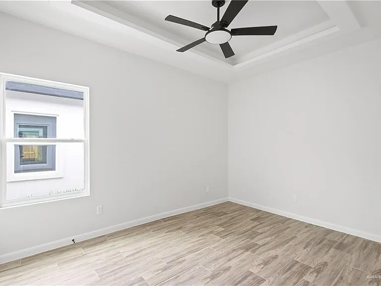 1300 Rosewood Ln #2 — Photo 15